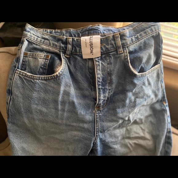 Collision brand (ASOS) straight leg dad jean - Picture 2 of 2